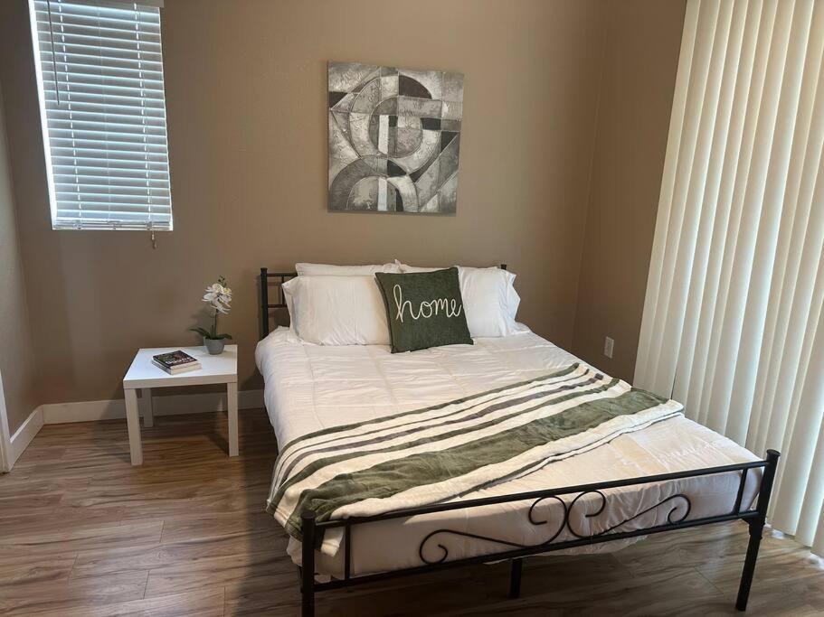 2Br Condo 15 Mins To Downtown Phoenix With Pool & Spa Εξωτερικό φωτογραφία