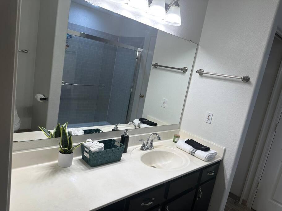 2Br Condo 15 Mins To Downtown Phoenix With Pool & Spa Εξωτερικό φωτογραφία