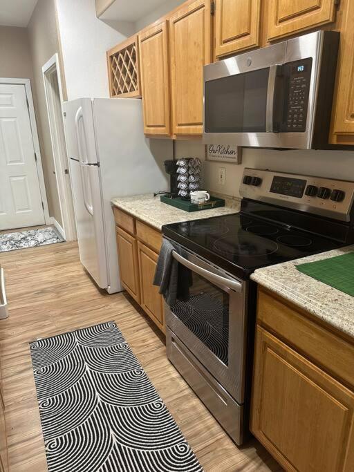 2Br Condo 15 Mins To Downtown Phoenix With Pool & Spa Εξωτερικό φωτογραφία